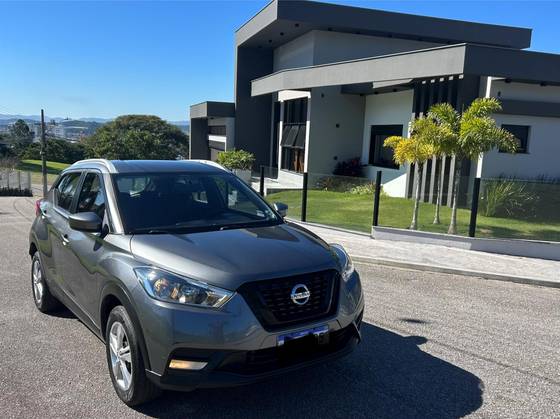 NISSAN KICKS 1.6 16V FLEXSTART SL 4P XTRONIC NISSAN KICKS 1.6 16V FLEXSTART SL 4P XTRONIC